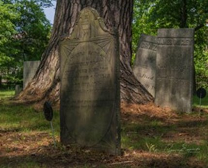 Gravestone of Ezra Rawdon
